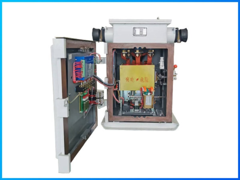 礦用隔爆兼本質(zhì)安全型低壓永磁機(jī)構(gòu)真空饋電開(kāi)關(guān)